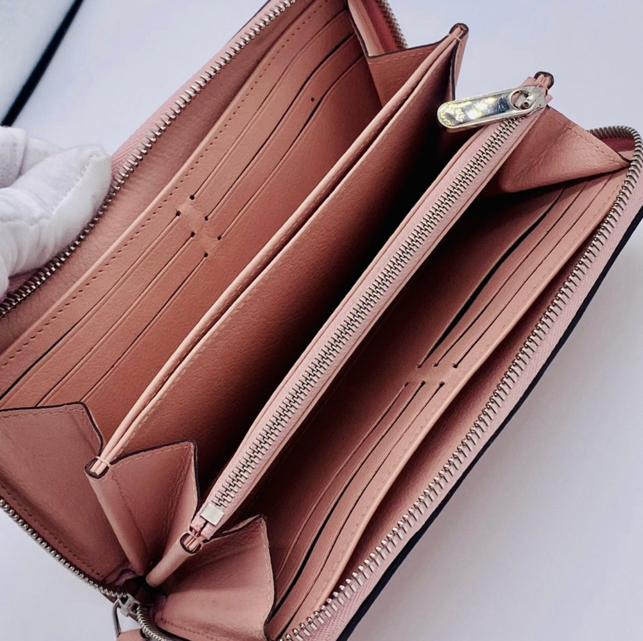 Louis Vuitton Magnolia Pink Monogram Mahina Zippy Wallet