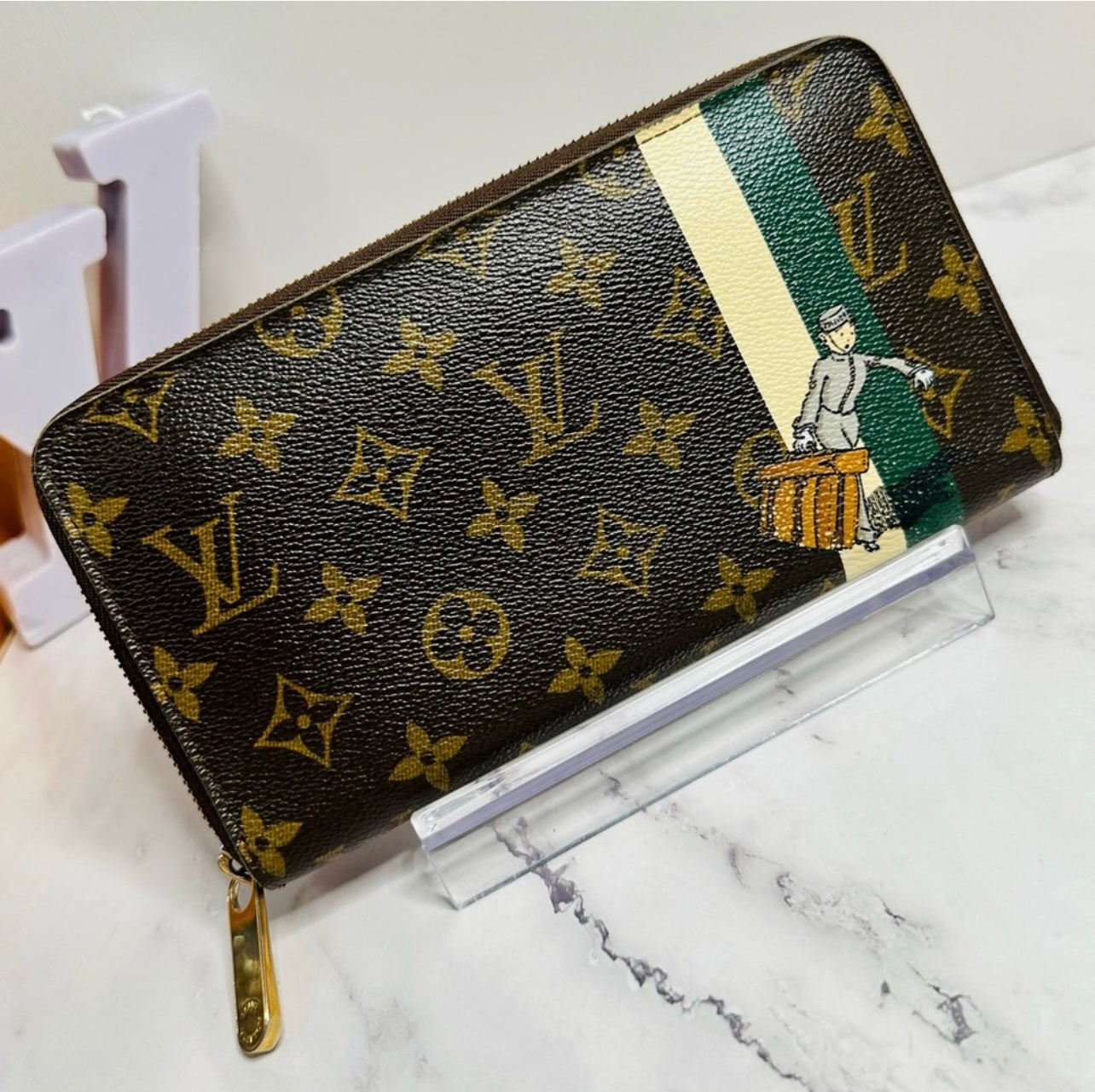 Louis Vuitton Monogram Groom Zippy Organizer Wallet Alpine Green