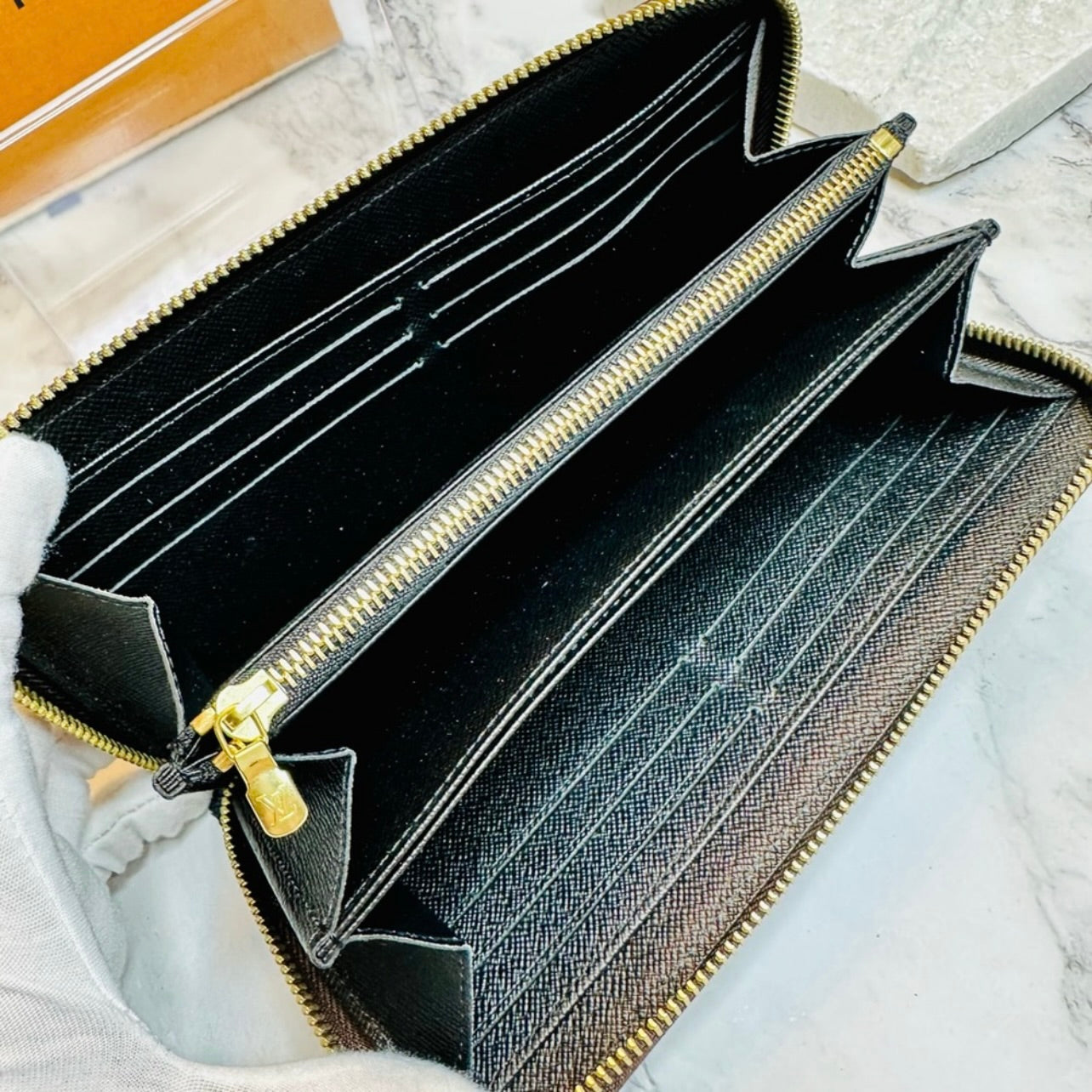 Louis Vuitton Reverse Monogram Giant Pattern Zippy Wallet
