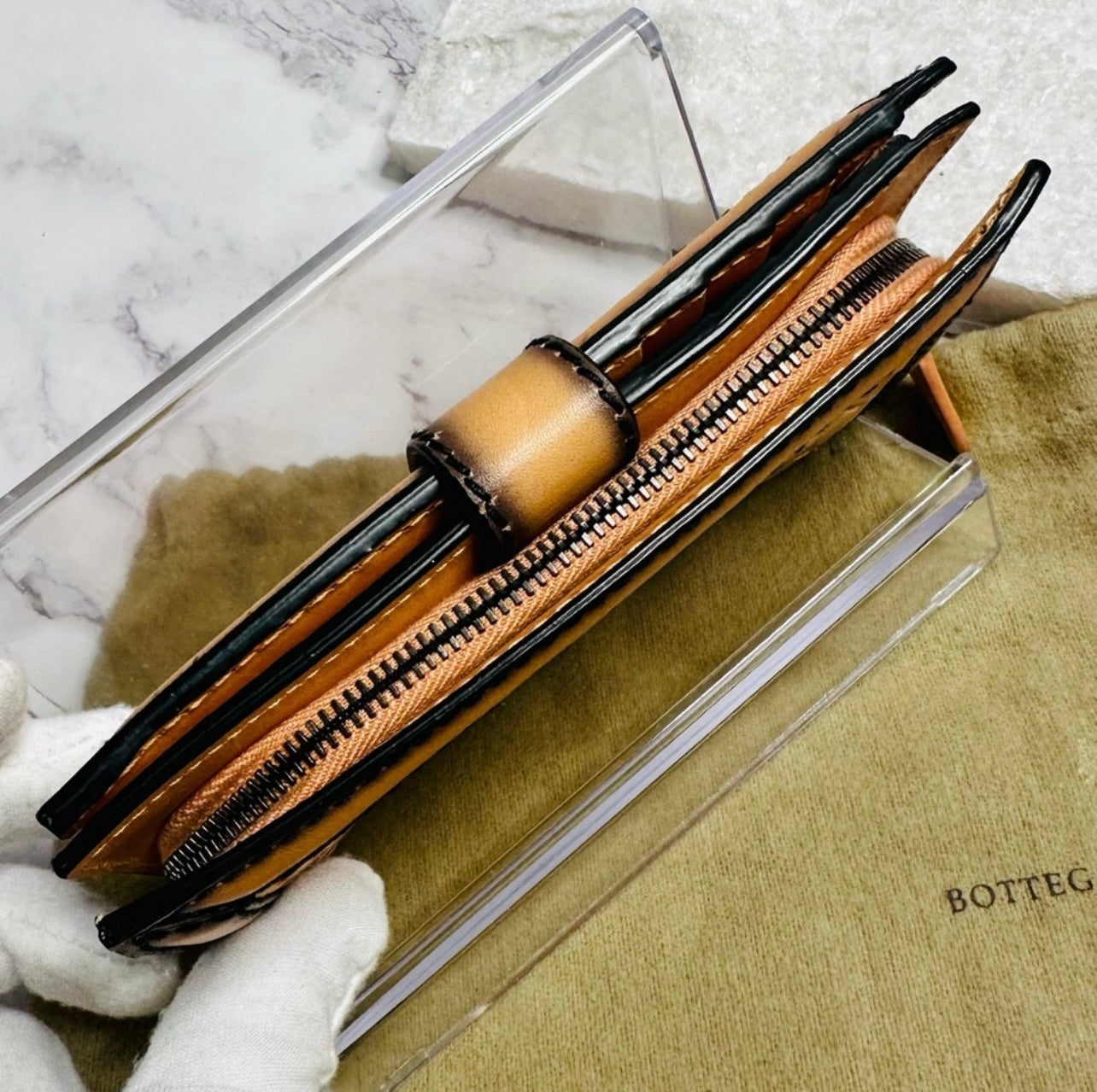 EUC Rare Bottega Veneta Medium Nappa Intrecciato Woven Leather French Compact Wallet