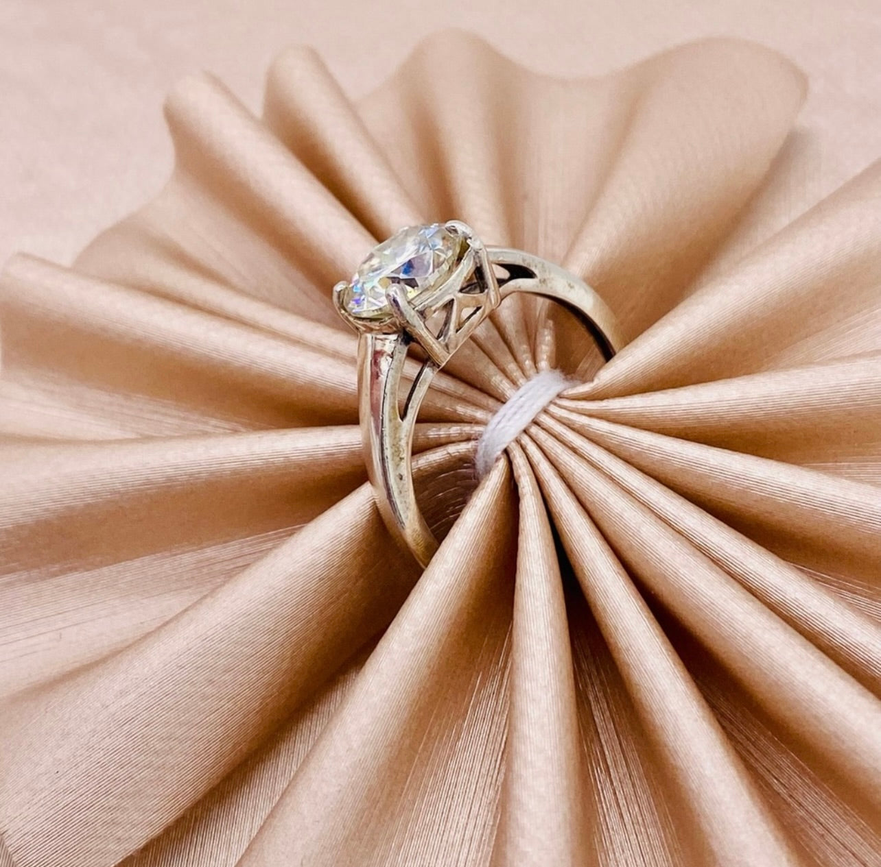 EUC Sterling Silver 2 ct Round Moissanite Engagement Ring