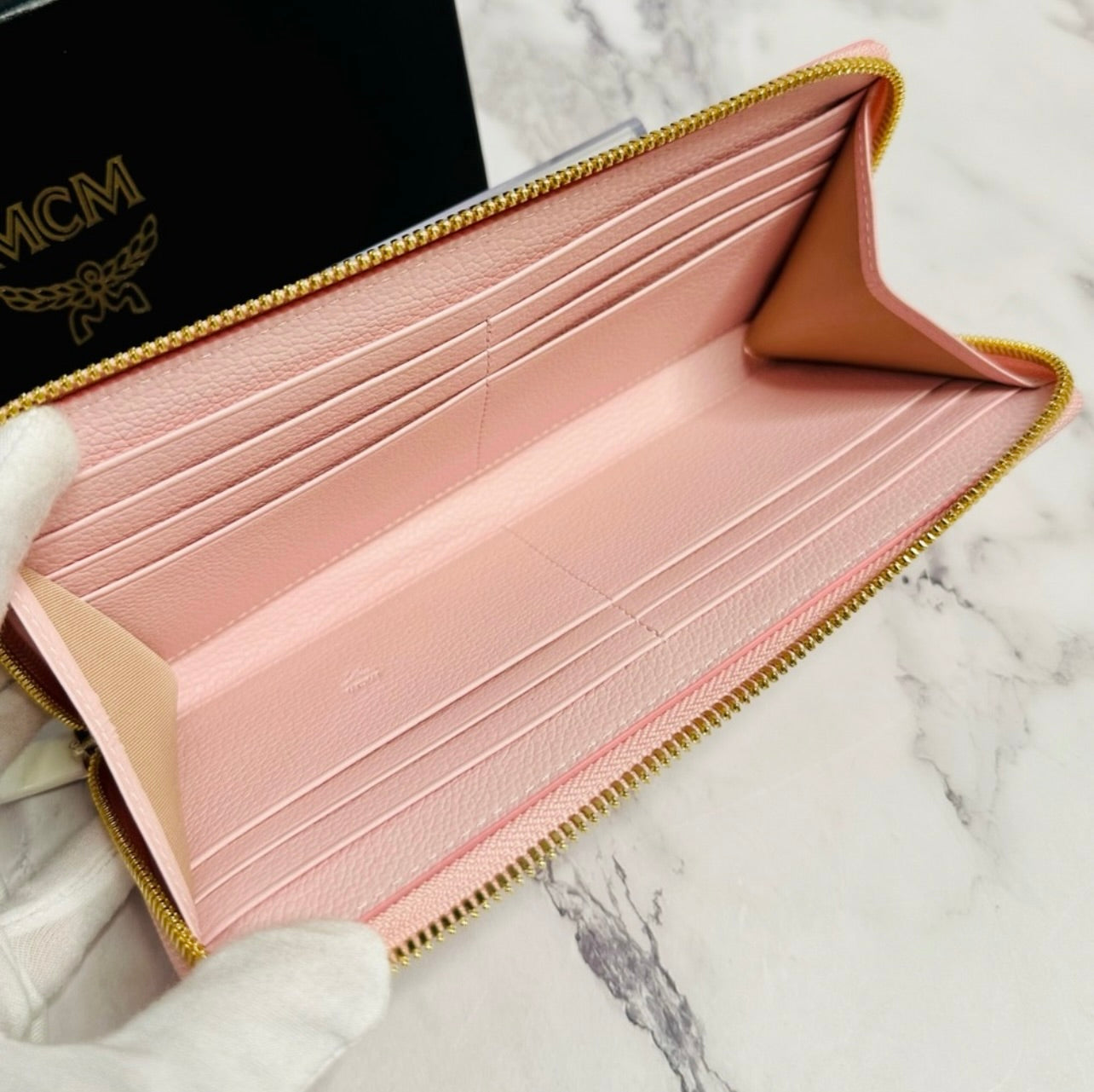 New MCM Aren VI Powder Pink Logo Leather Zip Around Wallet