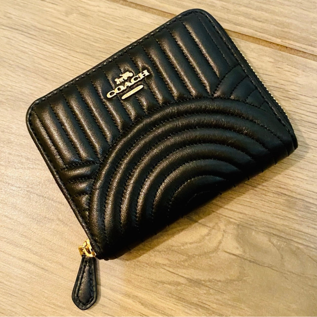 RARE Coach Deco Quilting Black Nappa Leather Small Zip Around Wallet - HTF