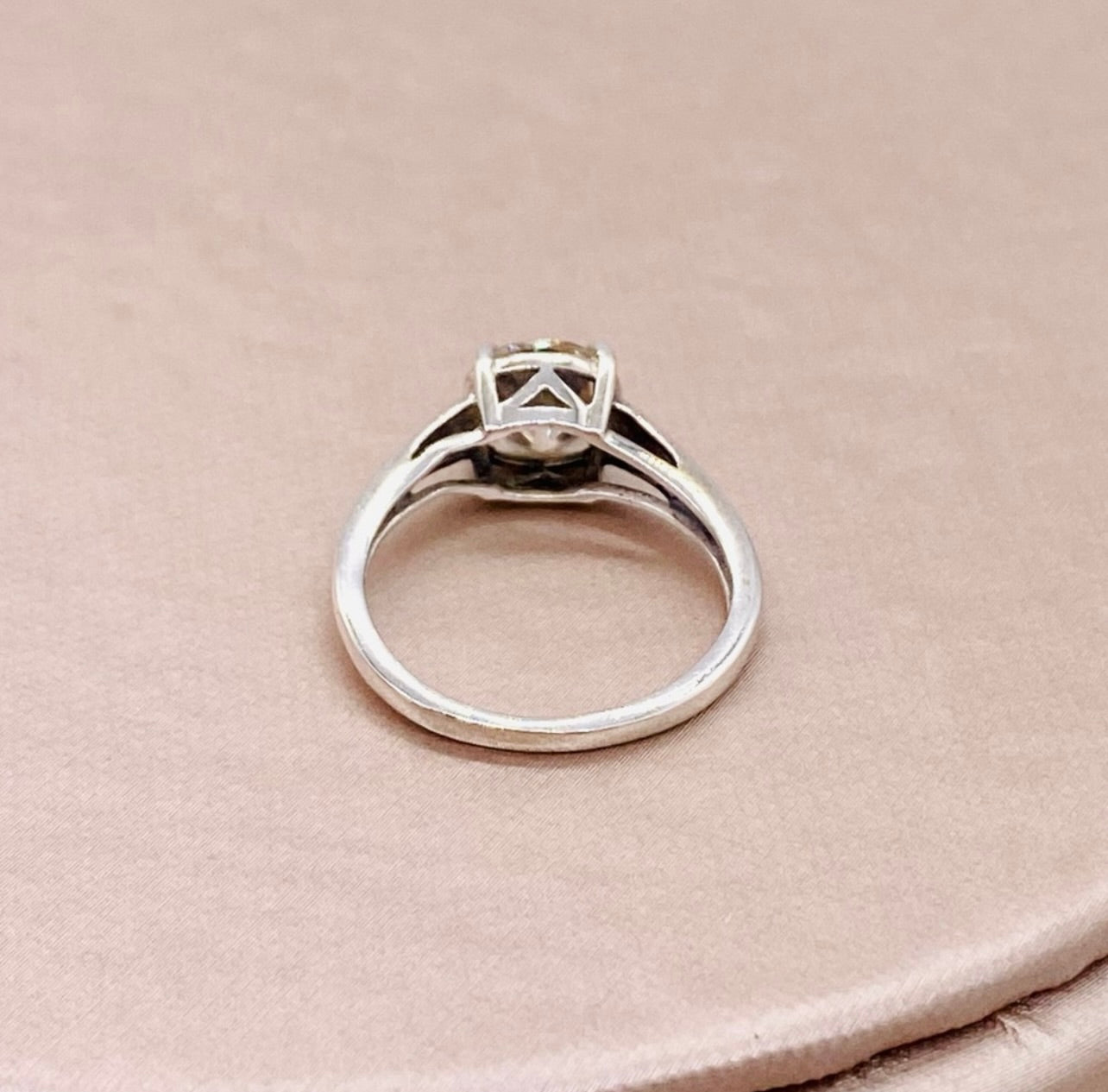 EUC Sterling Silver 2 ct Round Moissanite Engagement Ring