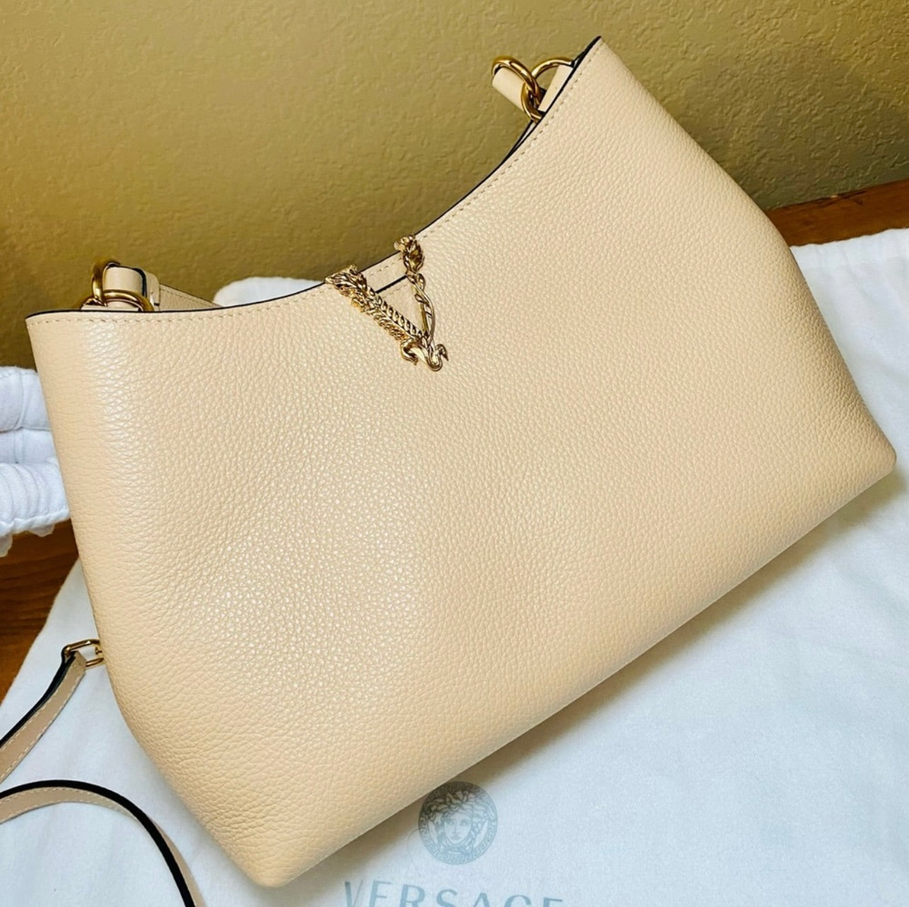 New VERSACE Vitello Virtus V Small Beige Grainy Calfskin Leather Shoulder Bag