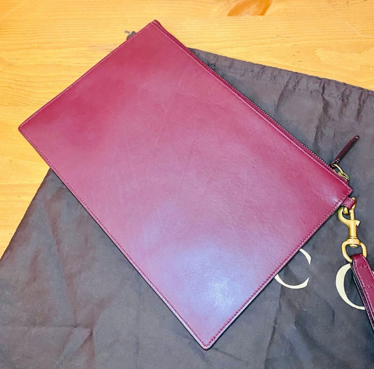 Rare GUCCI Tiger Animalier Bordeaux Leather Oversized Wristlet Clutch