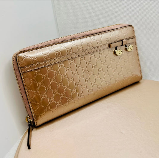 Gucci Bow Heart Zip Around Microguccissima Metallic Rose Gold Patent Leather Wallet
