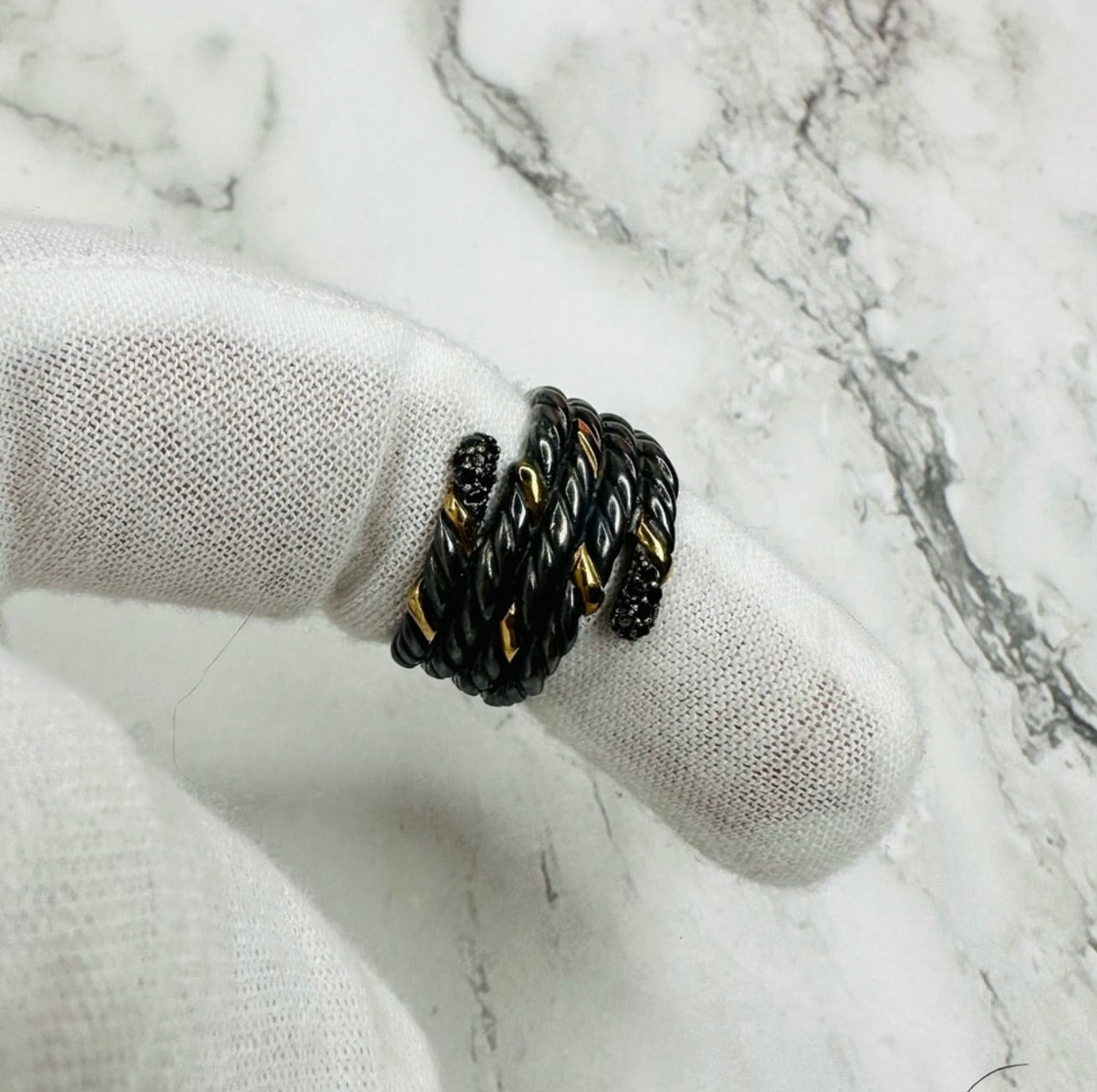 EUC David Yurman Blackened Silver & Gold Willow Serpent Ring w/ Black Diamonds