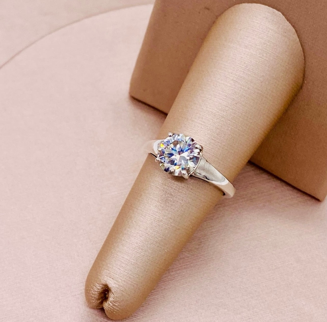 EUC Sterling Silver 2 ct Round Moissanite Engagement Ring