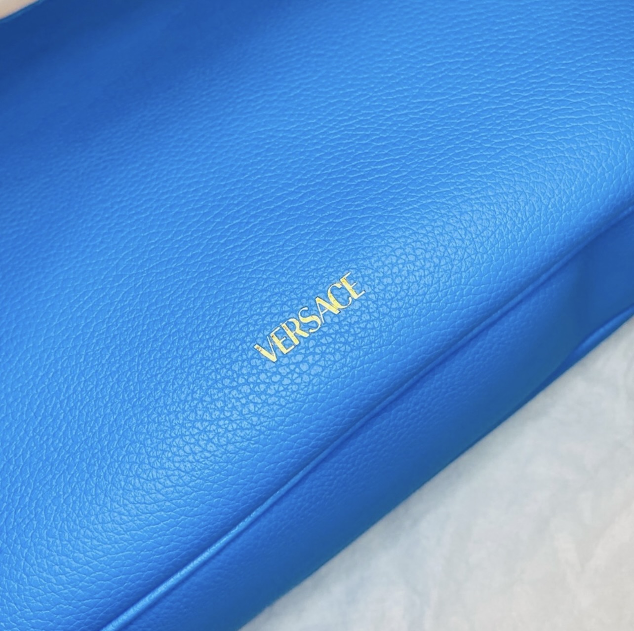 New VERSACE La Medusa Blue Leather Medium Hobo Convertible Strap Bag