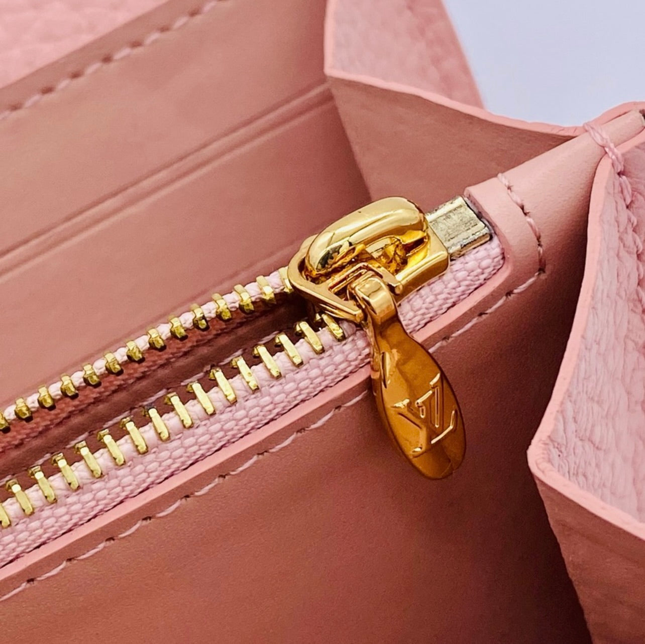 Louis Vuitton Pink Taurillon Leather Capucines Studded Wallet