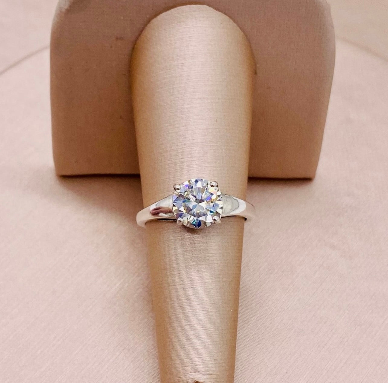 EUC Sterling Silver 2 ct Round Moissanite Engagement Ring