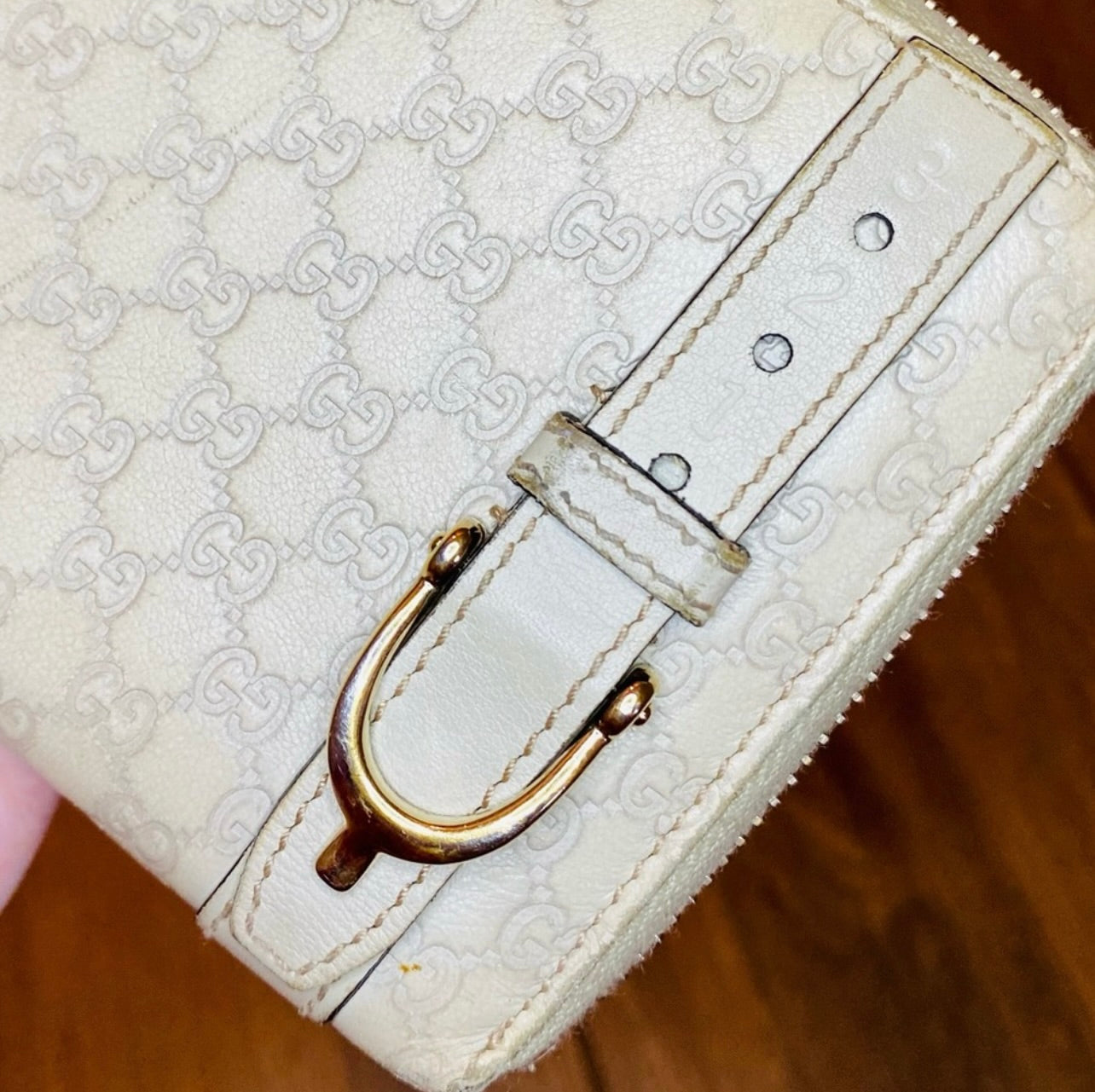 Gucci Off White Leather Microguccissima Nice Zip Around Wallet