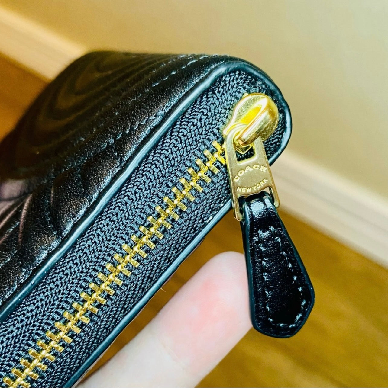 RARE Coach Deco Quilting Black Nappa Leather Small Zip Around Wallet - HTF