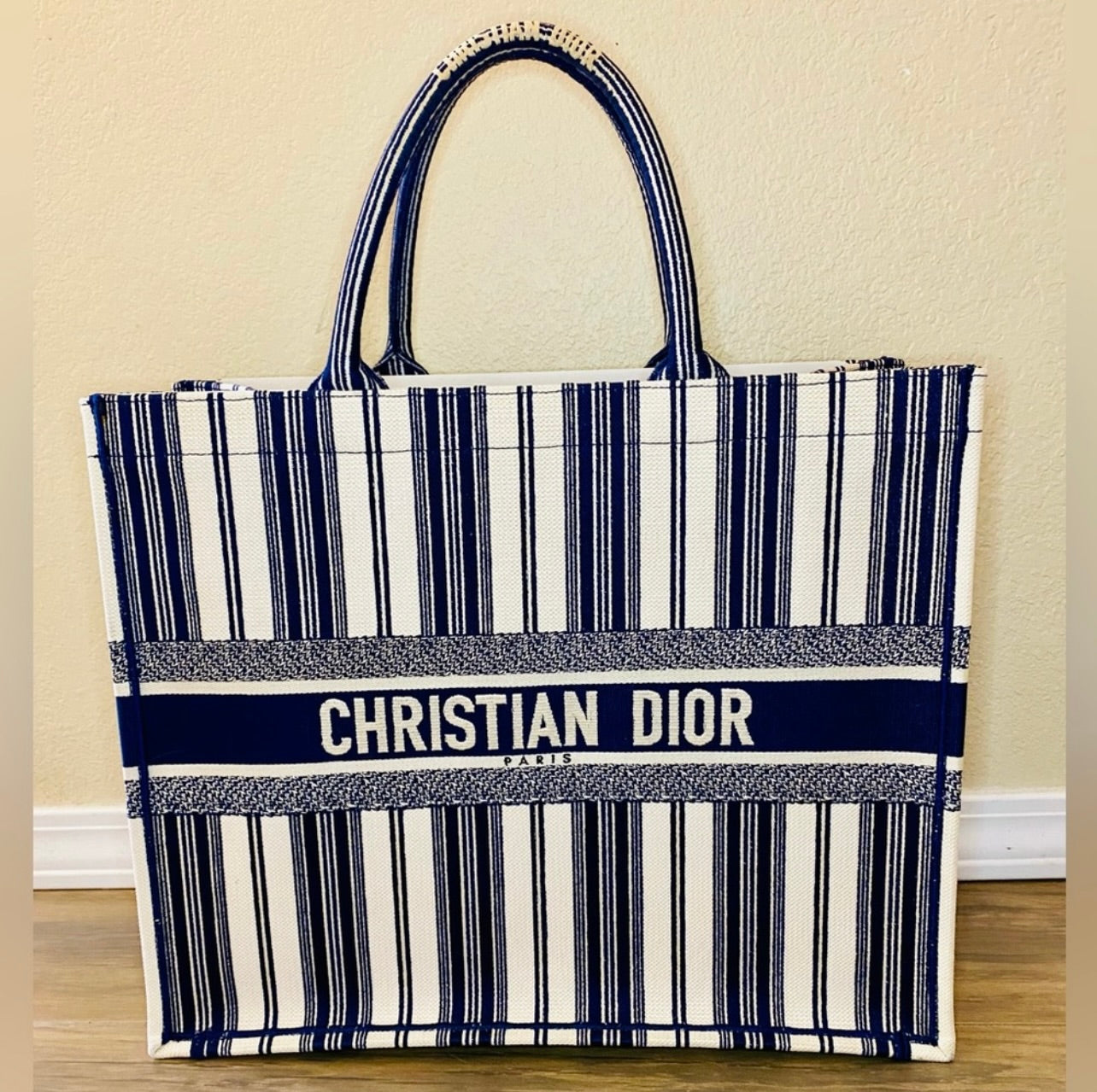 EUC Christian Dior Marbella 2019 Beach Collection Dioriviera Book Tote