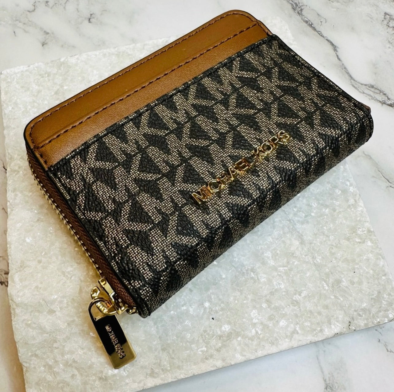 New Michael Kors Jet Set Travel Medium Zip Around Card Case Zip Around Wallet