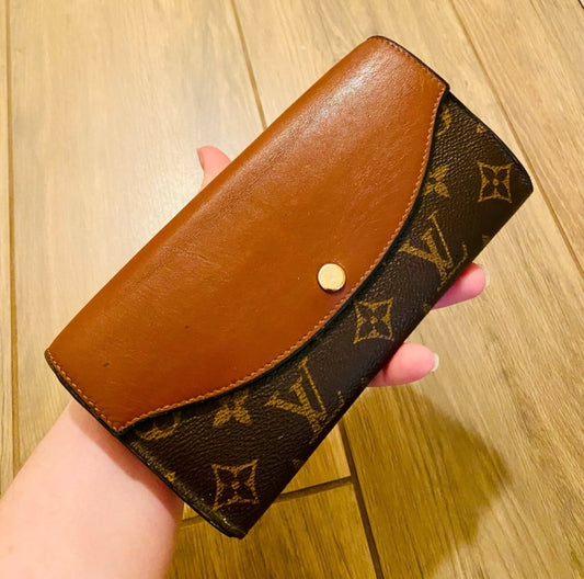 Louis Vuitton Marron Leather & Monogram Sarah Tuileries Wallet