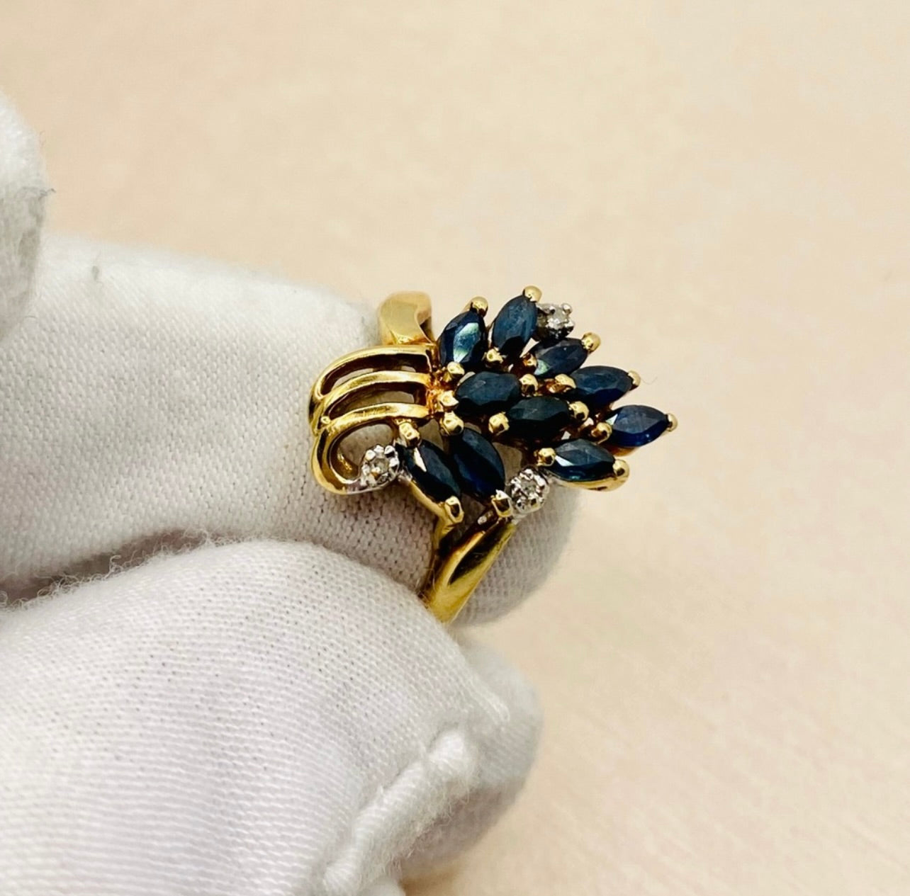 Vintage 10k Yellow Gold Blue Sapphire & Diamond Cocktail Ring