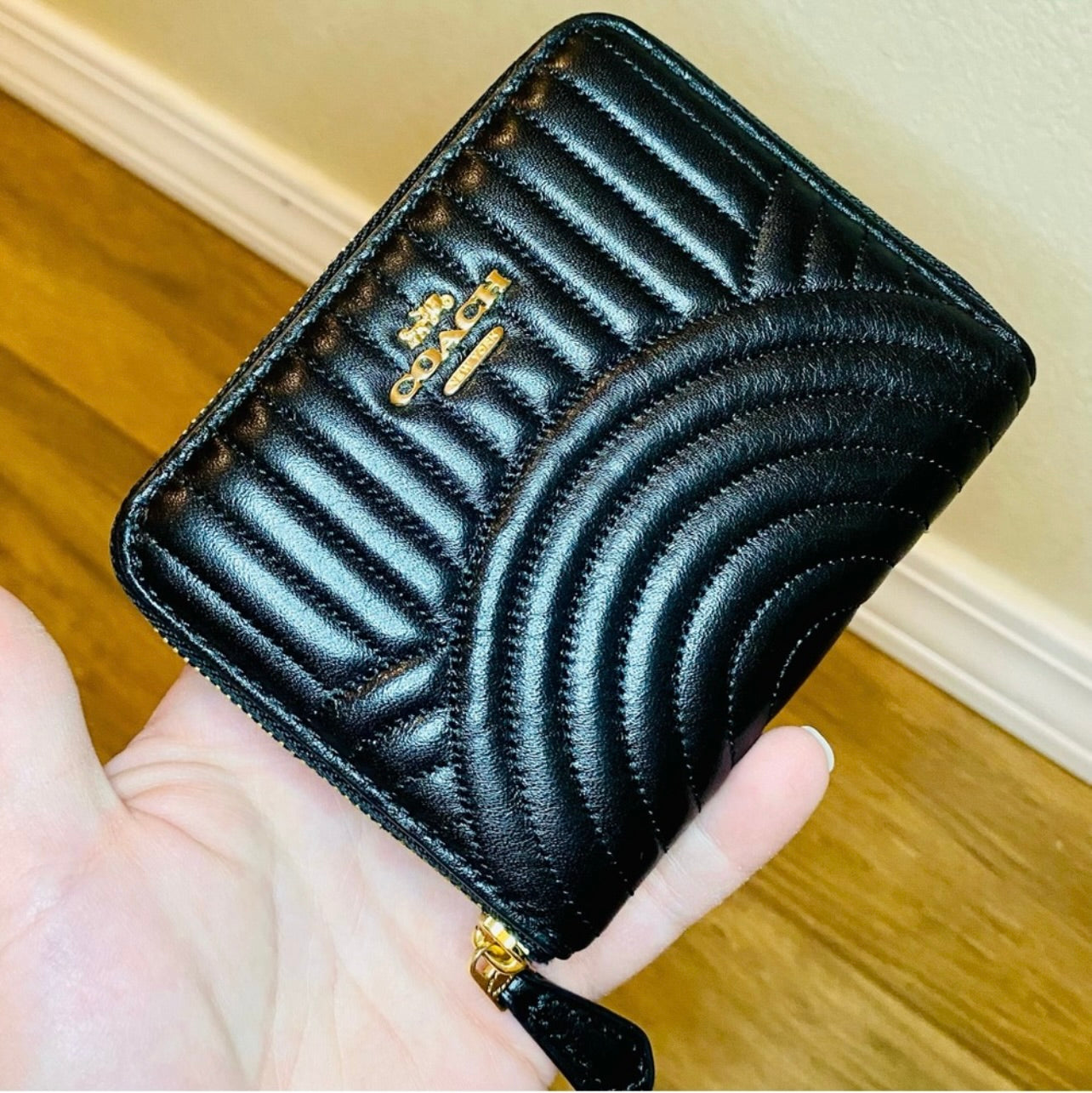 RARE Coach Deco Quilting Black Nappa Leather Small Zip Around Wallet - HTF