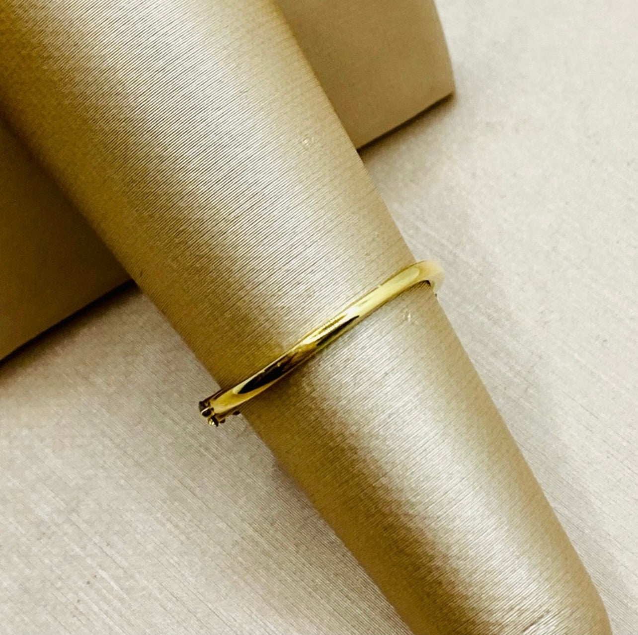 18k Yellow Gold Curved .60 ctw Diamond Ring