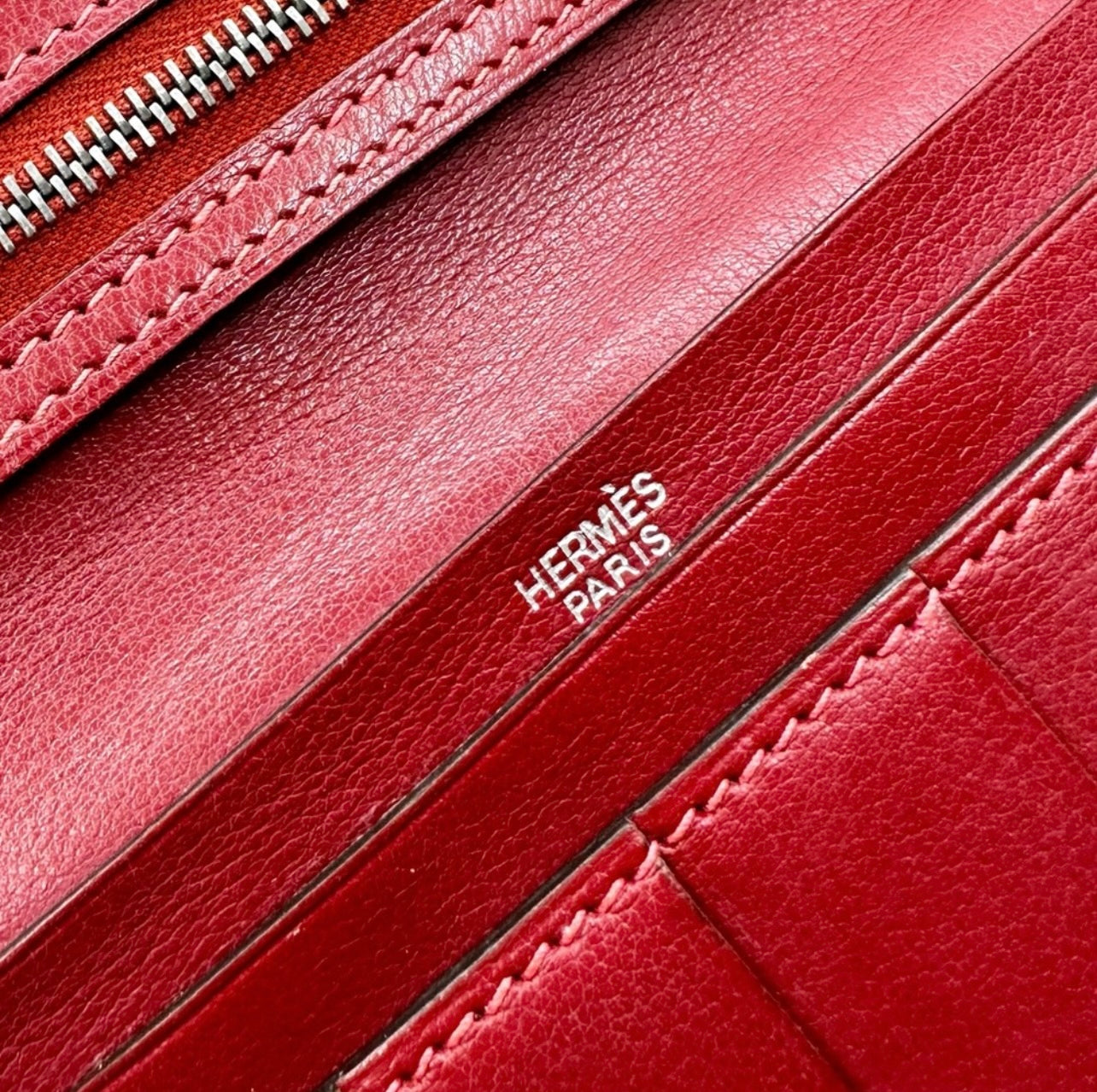 Hermés Dark Red Rouge Leather Bearn Verso Gusset Wallet