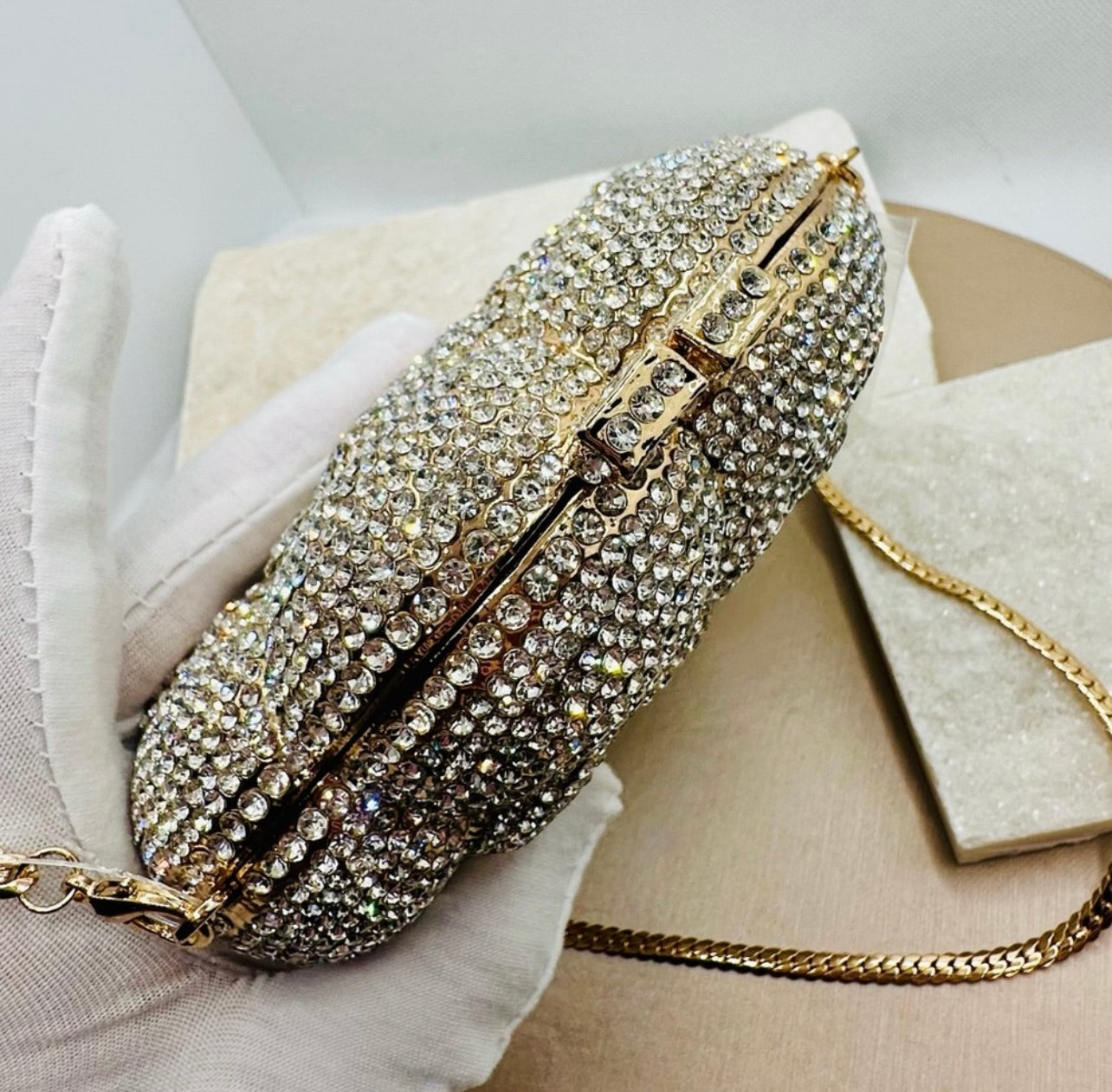 New Windsor Divine Luxury Rhinestone Rose Minaudiere Bag