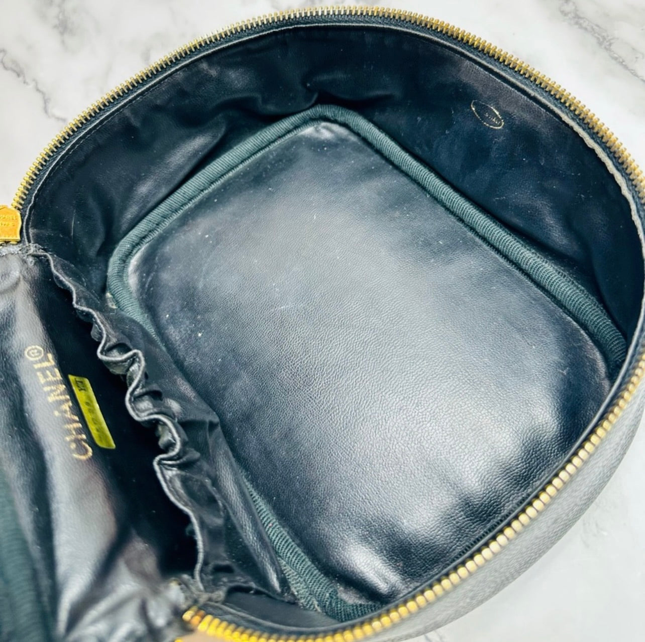 EUC Vintage CHANEL Black Caviar Leather CC Vanity Case Bag