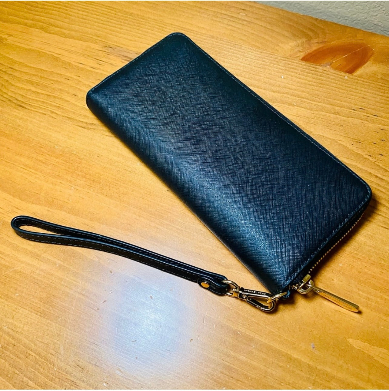 Michael Kors Black Saffiano Leather Continental Wristlet