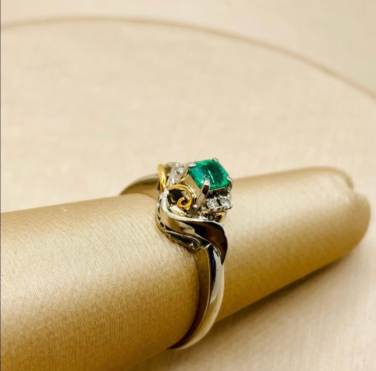 Estate Platinum Natural Emerald & Diamond Ring w/ 18k Yellow Gold Accents