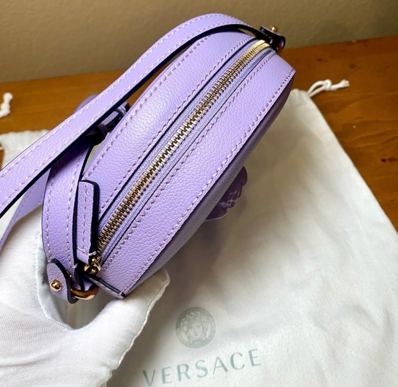 New Versace La Medusa Lilac/Purple Leather Disco Round Crossbody Bag