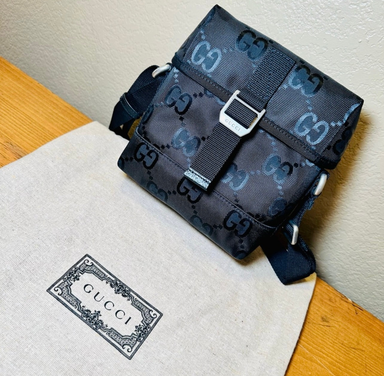 New Unisex Gucci Black Econyl Nylon Monogram Off The Grid Messenger Bag