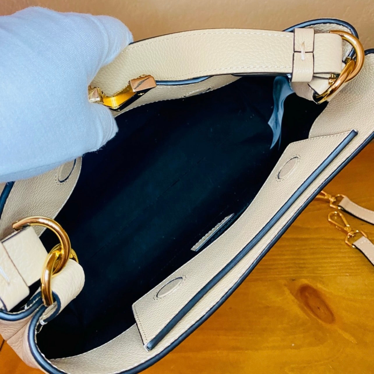New VERSACE Vitello Virtus V Small Beige Grainy Calfskin Leather Shoulder Bag