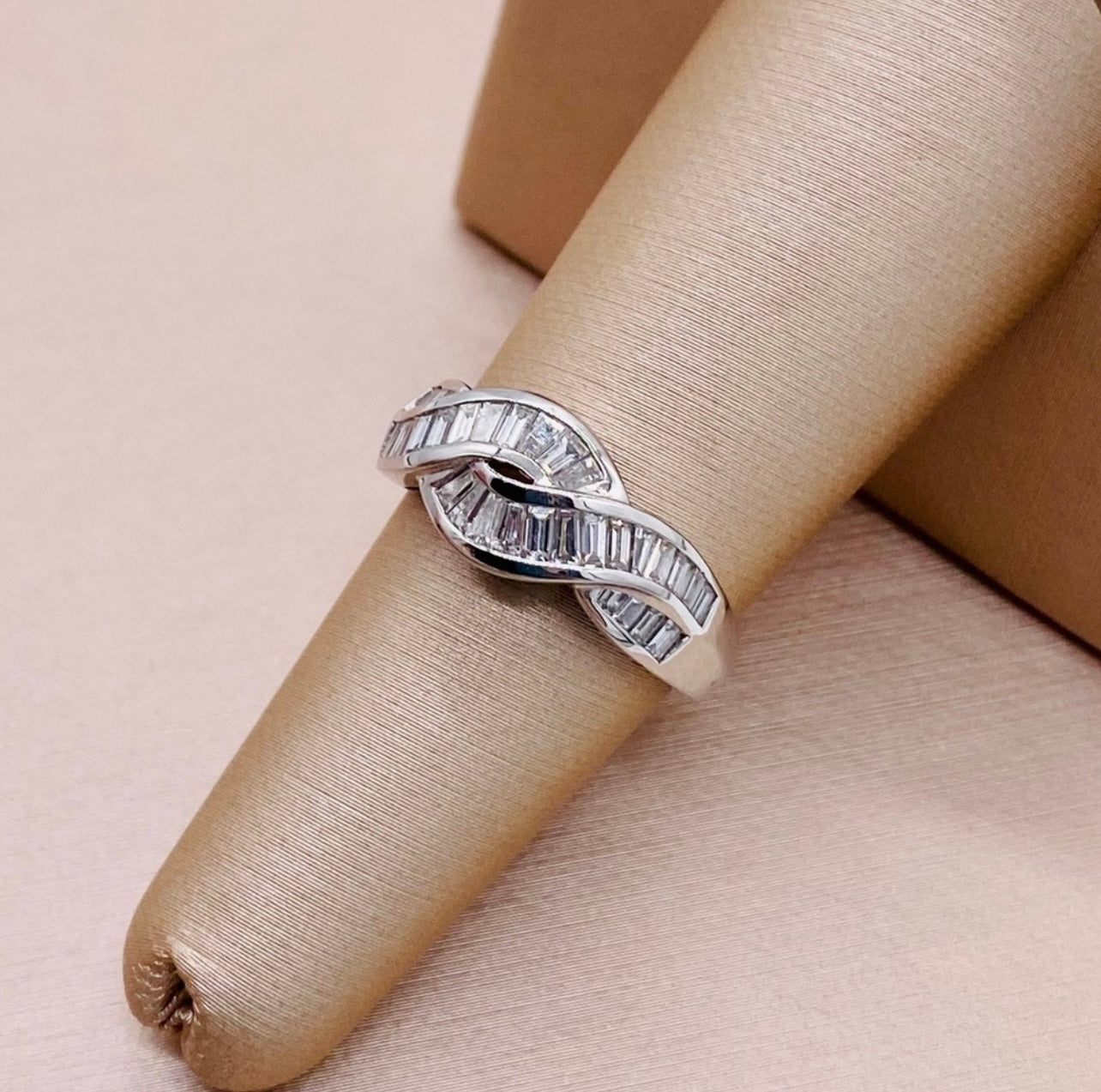 18k White Gold Woven Baguette Diamond Cluster Band Ring