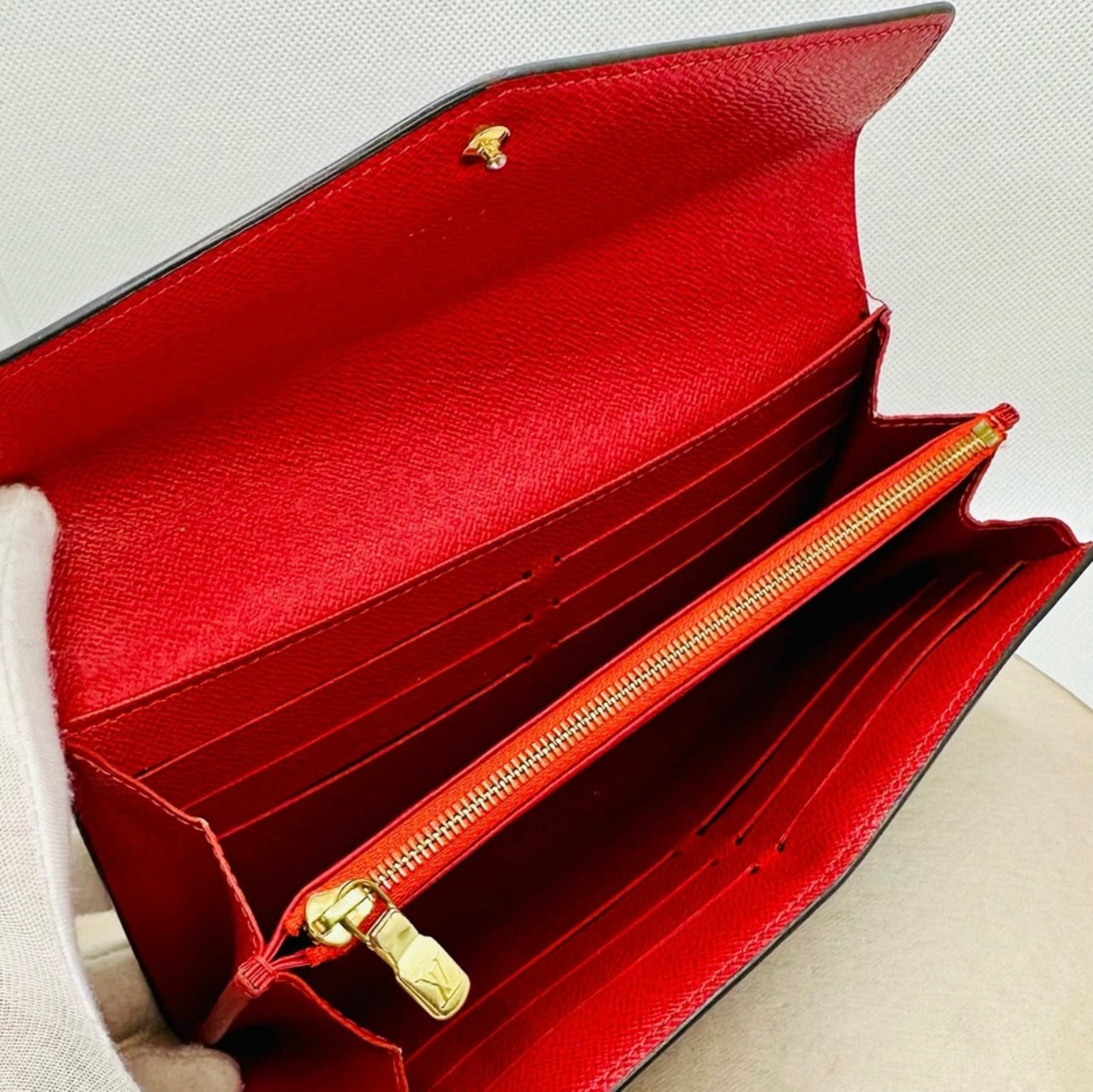 Louis Vuitton Monogram Limited Edition World Tour Sarah Wallet