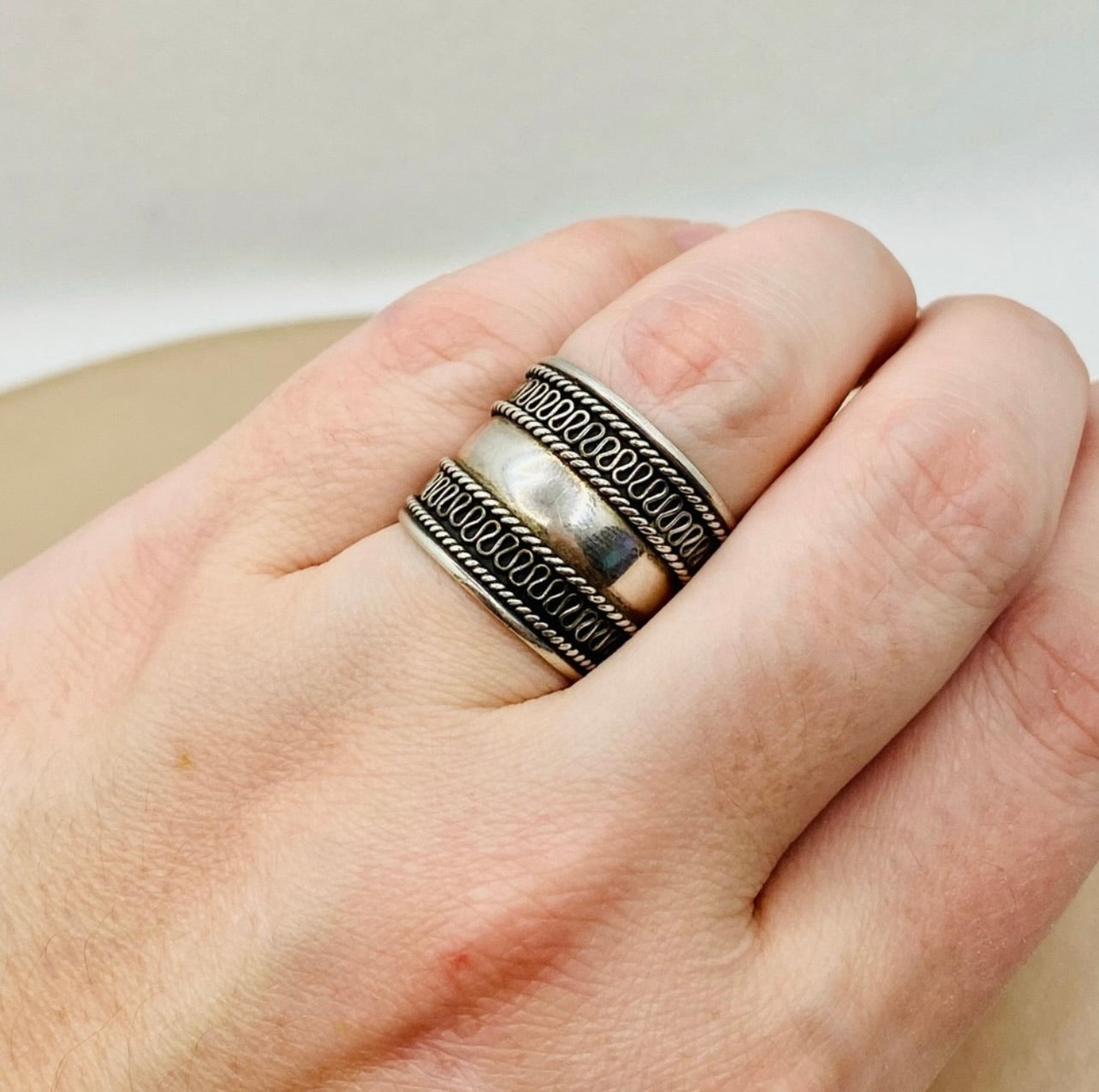 EUC Unisex 925 Sterling Silver Wide Bohemian Ring