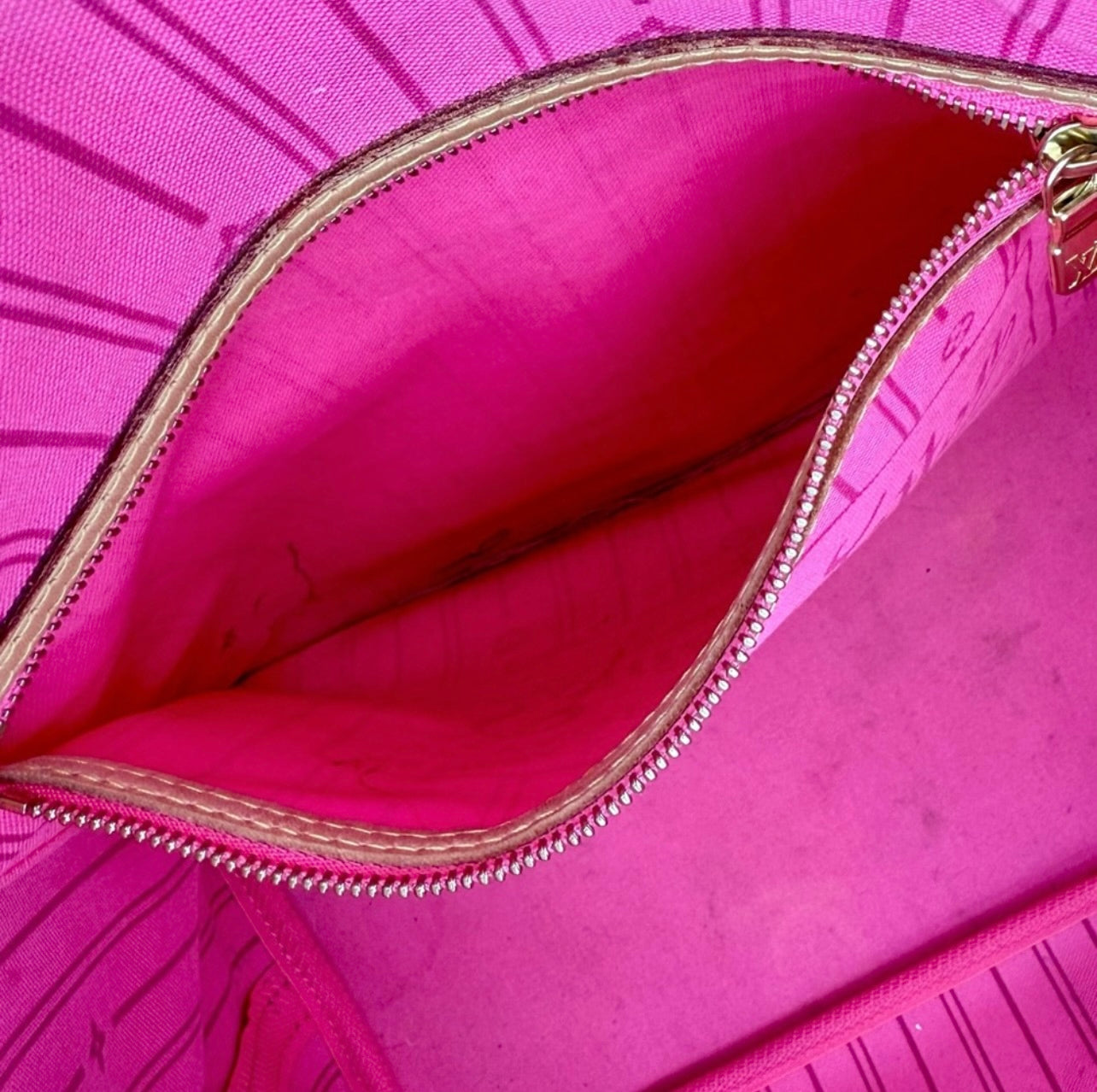 Louis Vuitton Limited Edition Stephen Sprouse Monogram Roses Neverfull MM Bag