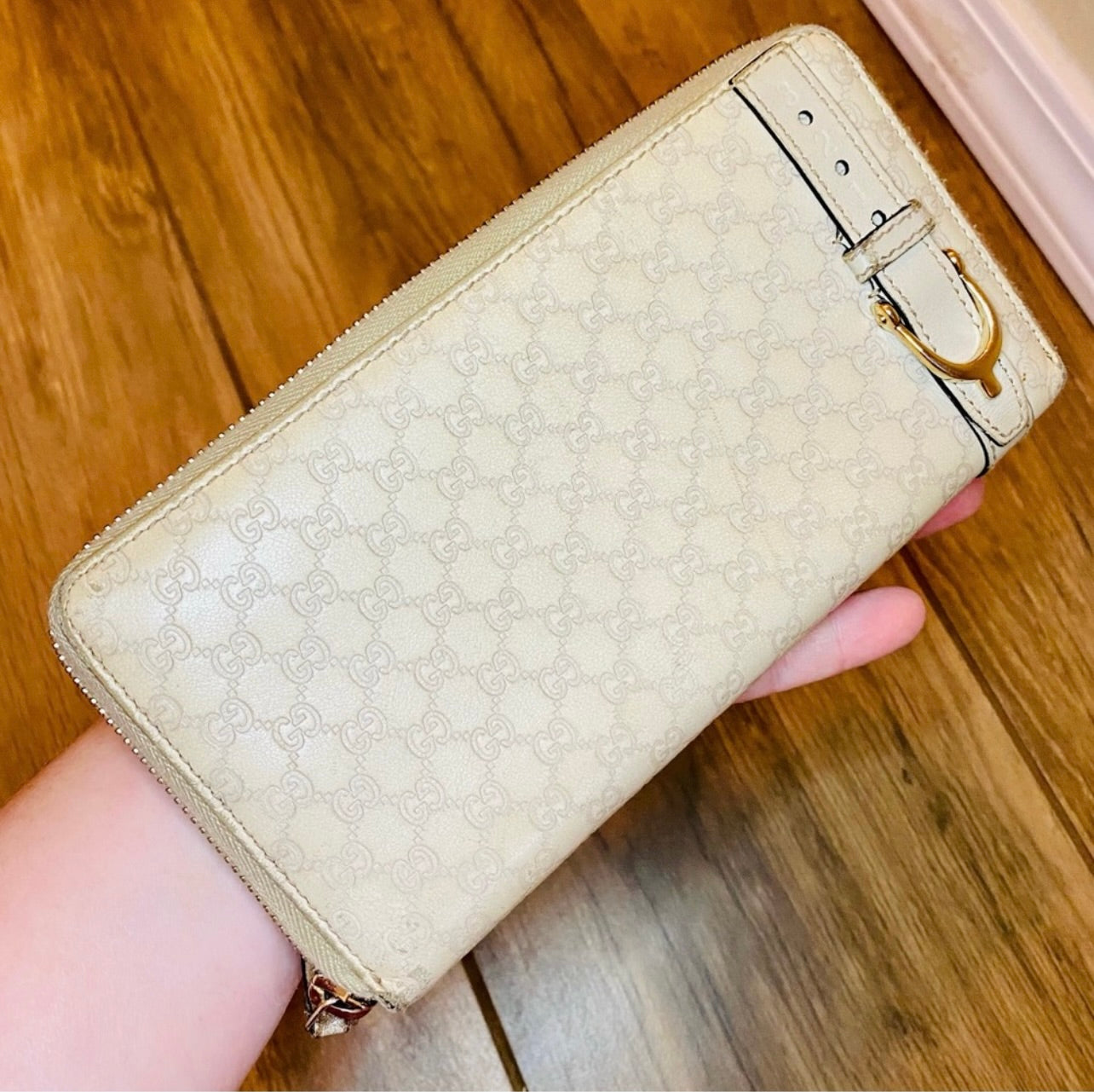 Gucci Off White Leather Microguccissima Nice Zip Around Wallet