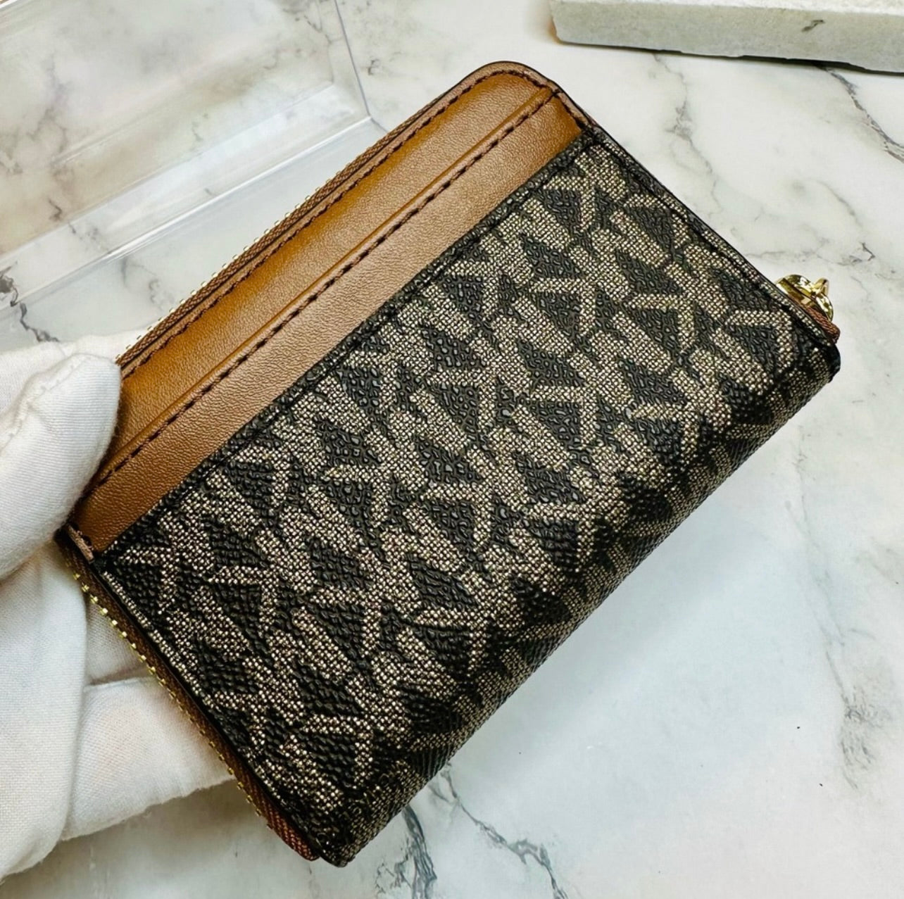 New Michael Kors Jet Set Travel Medium Zip Around Card Case Zip Around Wallet